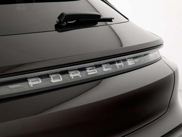 Porsche Taycan Performance Package — photo 22