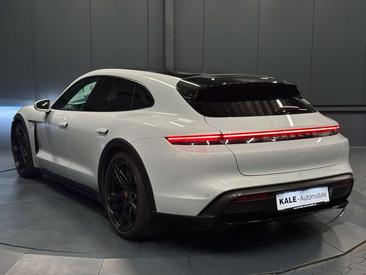 Porsche Taycan — photo 2