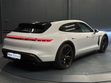 Porsche Taycan — photo 4