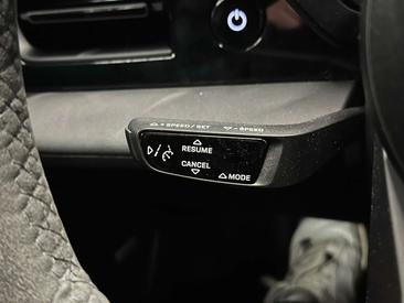 Porsche Taycan — photo 18
