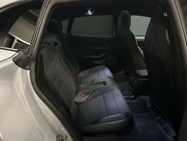 Porsche Taycan — photo 26
