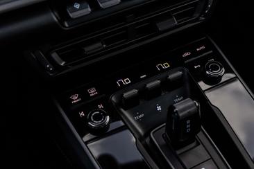 Porsche 992 I Carrera S — photo 35