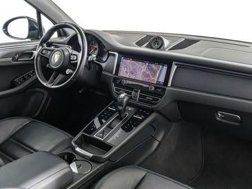 Porsche Macan Electrique T — photo 17
