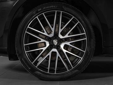 Porsche Macan Electrique T — photo 25