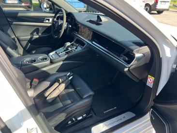 Porsche Panamera II — photo 12