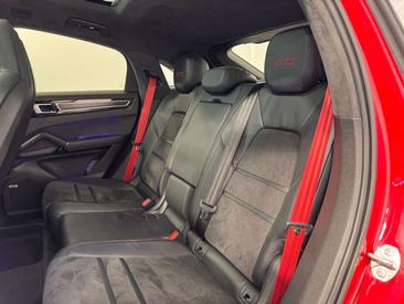 Porsche Cayenne III GTS — photo 9