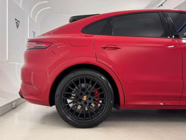 Porsche Cayenne III GTS — photo 12