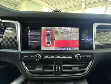 Porsche Macan Electrique Turbo — photo 12