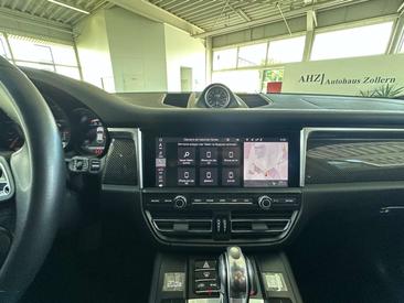 Porsche Macan Electrique Turbo — photo 15