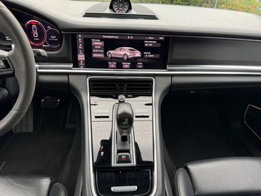 Porsche Panamera II GTS — photo 8