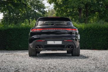 Porsche Macan Electrique Base — photo 28