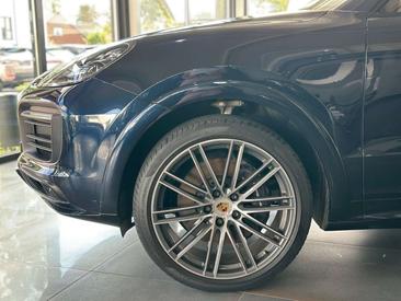 Porsche Cayenne III Platinum Edition — photo 12