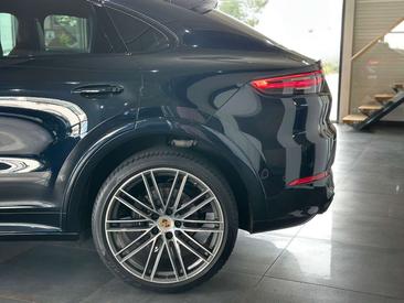 Porsche Cayenne III Platinum Edition — photo 25