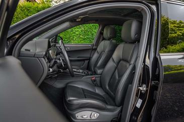 Porsche Macan Electrique Base — photo 5
