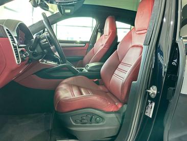 Porsche Cayenne III Platinum Edition — photo 30