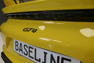 Porsche 718 Cayman GT4 — photo 31