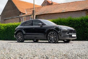 Porsche Macan Electrique Base — photo 21