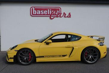 Porsche 718 Cayman GT4 — photo 47