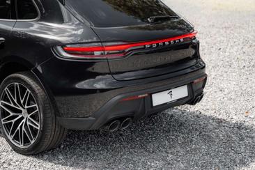 Porsche Macan Electrique Base — photo 27