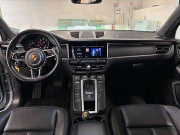 Porsche Macan Electrique Base — photo 9