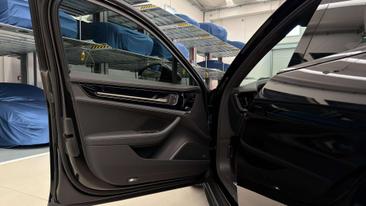Porsche Panamera II Turbo E-Hybrid — photo 11