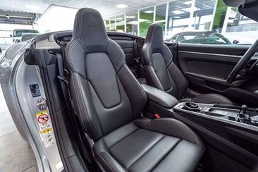 Porsche 992 I Carrera 4S — photo 29