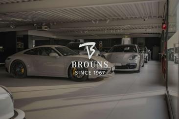 Porsche Macan Electrique Base — photo 30