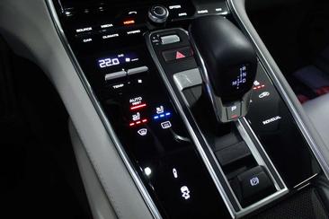 Porsche Panamera II E-Hybrid — photo 20