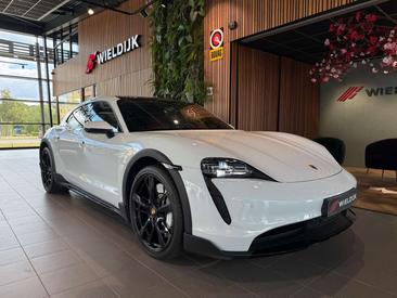 Porsche Taycan — photo 5