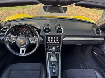 Porsche 718 Boxster Base — photo 4