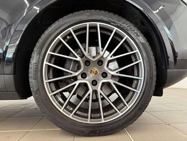 Porsche Cayenne III — photo 7