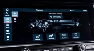 Porsche Macan Electrique S — photo 16