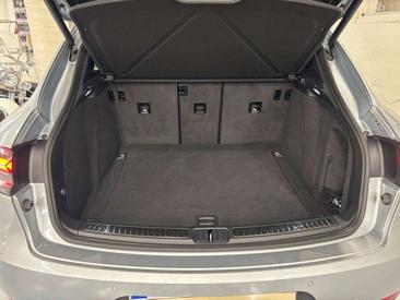 Porsche Macan Electrique Base — photo 20