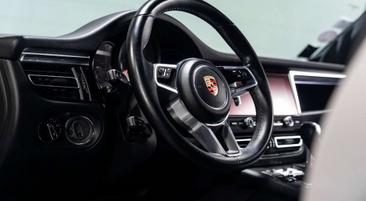 Porsche Macan Electrique S — photo 26
