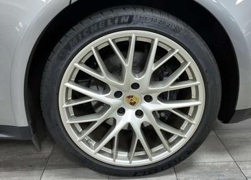 Porsche Panamera II E-Hybrid — photo 13