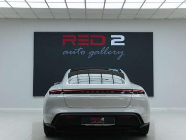 Porsche Taycan 4S — photo 5