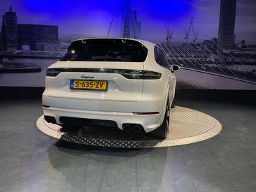Porsche Cayenne III Base Platinum Edition — photo 12