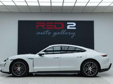 Porsche Taycan 4S — photo 6