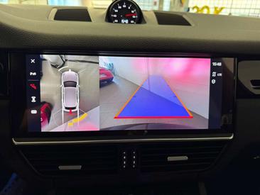Porsche Cayenne III — photo 14