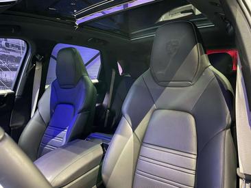 Porsche Cayenne III Base Platinum Edition — photo 17