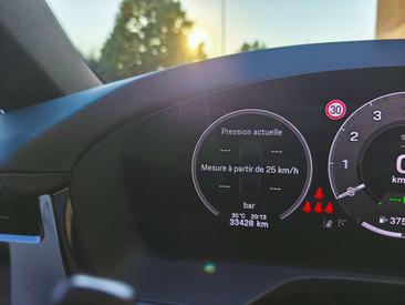 Porsche Panamera II 4S — photo 22