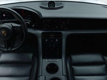 Porsche Taycan 4S — photo 15