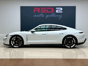 Porsche Taycan — photo 5