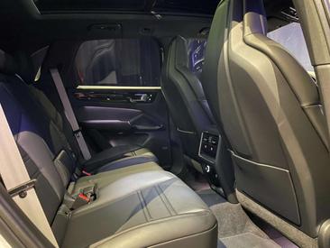 Porsche Cayenne III Base Platinum Edition — photo 33