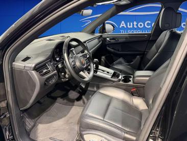 Porsche Macan Electrique Base — photo 7