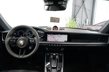 Porsche 911 Carrera S — photo 20