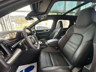 Porsche Cayenne III S — photo 12