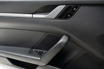 Porsche 911 Carrera S — photo 27