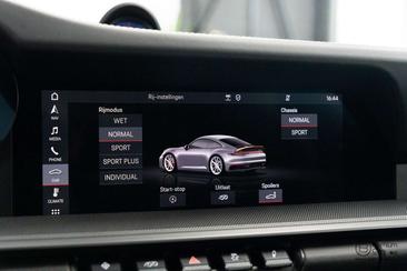 Porsche 911 Carrera S — photo 36