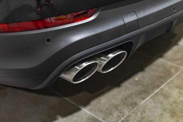 Porsche Cayenne III S — photo 17